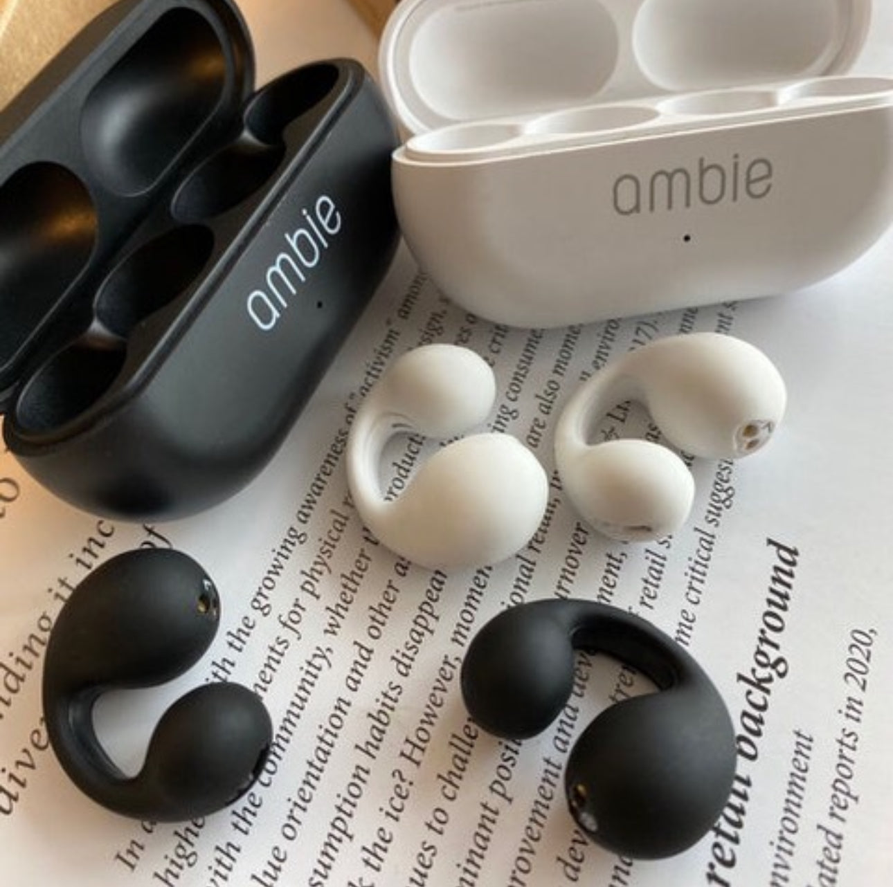 ambie sound earmuffs AM-TW01/BLACK, listening to both ears without obstruction, fully wireless, up to 6 hours of continuous playback, 2 boxes of charging, CVC 8.0 compatible microphone